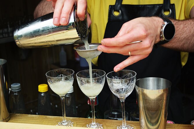 1-Hour Cocktail Masterclass Experience in Dublin - Two signature cocktails in 60 minutes: what you actually make
