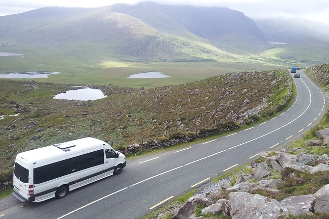 10 Day Wild Irish Experience Small Group Tour From Dublin - Day 6: Slea Head Drive, Blasket Centre Stories, and Dingle at Night