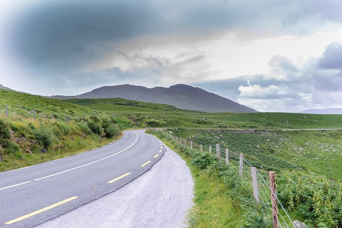 4-Day Blarney Castle, Ring of Kerry, Cliffs of Moher & Connemara - The Coaches, the Trains, and the Reality of Moving Every Day