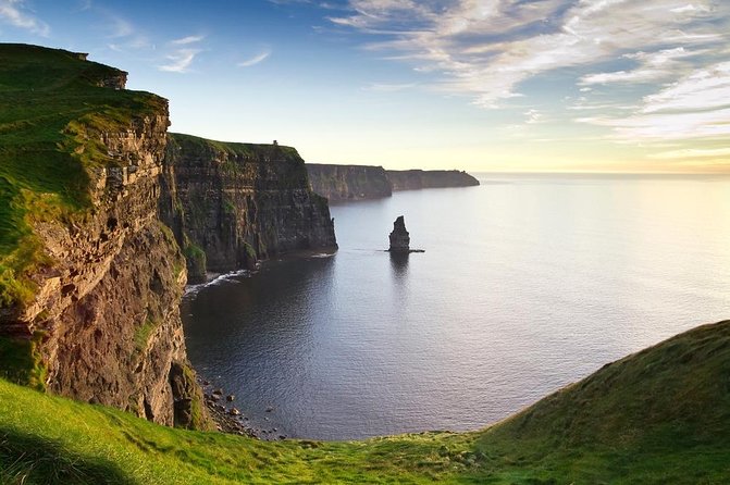 4-Day Cork, Ring of Kerry, Dingle, Cliffs of Moher and Galway Bay Rail Tour - Day 3 on the Dingle Peninsula: Slea Head and Irish-speaking country