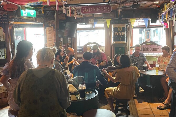 6 Day Small Group! Full package Southern Ireland tour from Dublin - Day 2: Rock of Cashel, Cobh’s Titanic legacy, and Blarney’s castle charm
