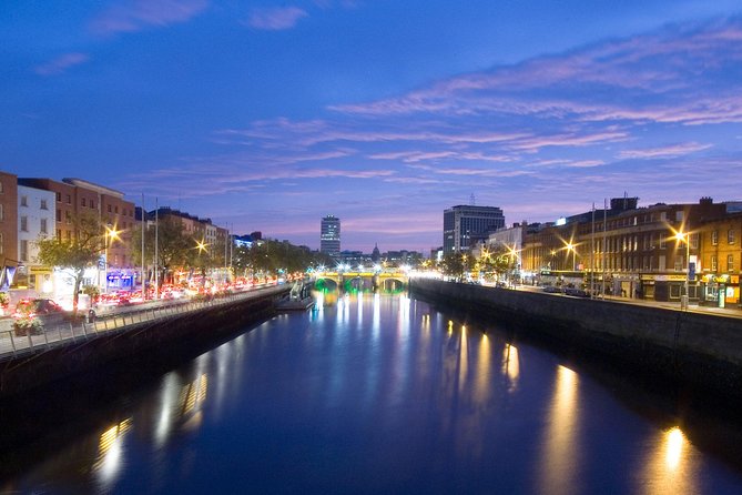90 Minute Dublin Walking tour and Sightseeing tips - O’Connell Street to the General Post Office: Where Ireland’s Story Gets Loud