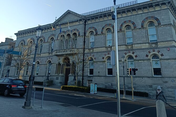 A Self-Guided Stroll Along Dún Laoghaire's East Pier - Dún Laoghaire East Pier and the Lighthouse: Panoramas Plus Harbour History