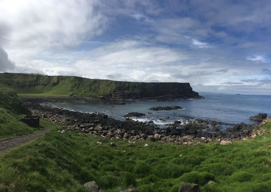 Belfast and Giant's Causeway in Italian or Spanish - Price and Value at Around $93: Worth It If You Want Both Regions