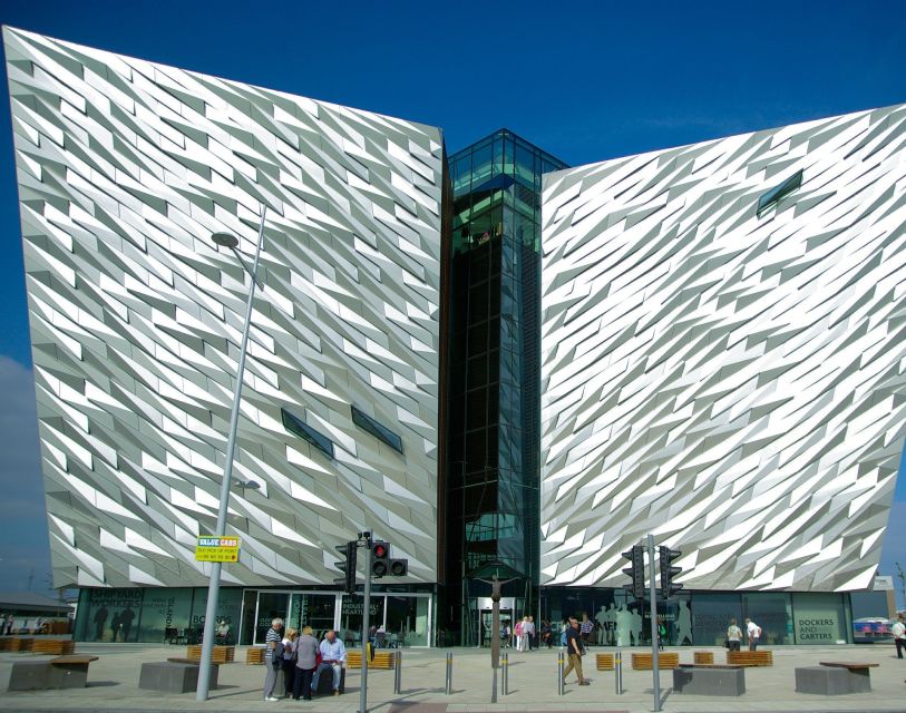 Belfast: Full-Day Tour with Titanic Experience - Dublin to Belfast on the Enterprise Express: the easy start