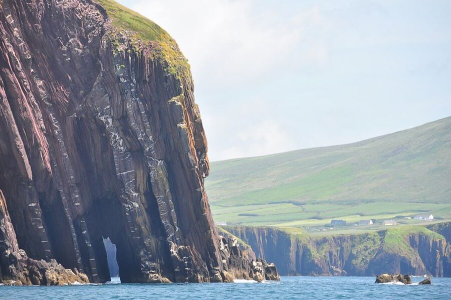 Best of Ireland 6-Day Backpackers Economy Tour - Day 5: Dingle Peninsula to Killarney—Road Trip Views and That Horse-Drawn Tradition
