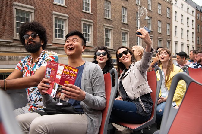 Big Bus Dublin Hop-on, Hop-off Sightseeing Tour with Live Guide - Trinity College to St Stephen’s Green: the campus and park loop