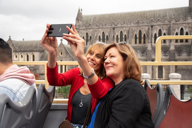 Big Bus Dublin Hop-on, Hop-off Sightseeing Tour with Live Guide - Guinness Storehouse plus Teeling, Pearse Lyons, and Jameson stops