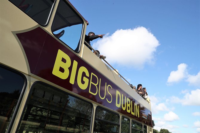 Big Bus Dublin Hop-on, Hop-off Sightseeing Tour with Live Guide - Temple Bar to the cathedrals: Dublin Castle and two big churches