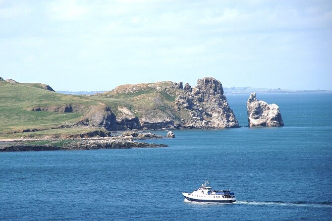 Boat Trip from Dublin City to Dun Laoghaire - Arriving at Dun Laoghaire East Pier: your built-in second act