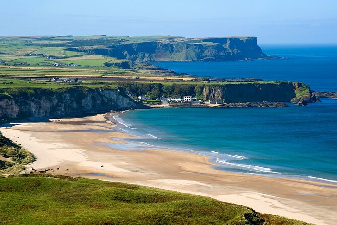 Chauffeur Giants Causeway & Belfast Private Day Tour From Dublin - Giants Causeway: The Main Event (and What You Should Budget)