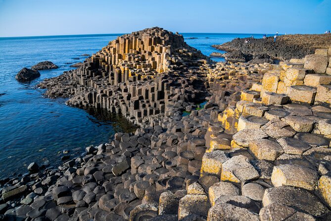 Chauffeur Giants Causeway & Belfast Private Day Tour From Dublin - The Full-Day Route: Driving Time That Turns Into Sightseeing