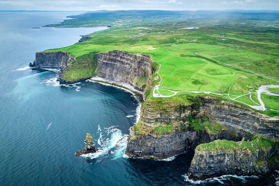 Cliffs of Moher and Blarney 2-Day Tour from Dublin - Bunratty Castle photo stop: a quick classic before the ride back