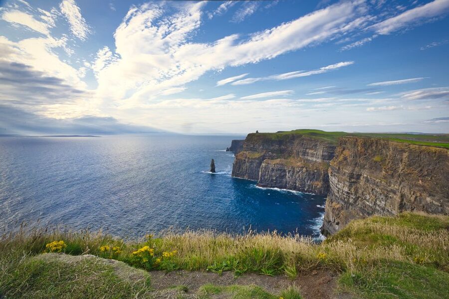 Cliffs of Moher and Galway Tour in Italian or Spanish - Galway in 90 minutes: river Corrib, Cathedral area, and colorful streets