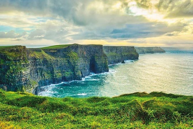 Cliffs of Moher Luxury Private Day Tour - Cliffs of Moher: the 700-foot views and your walking time