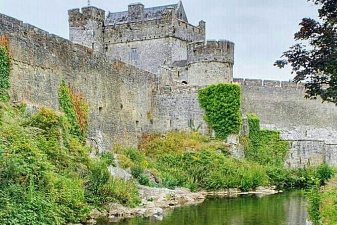 Cork City, Cahir Castle and Rock of Cashel Tour with Spanish Speaking Guide - Cahir Castle: Film-Familiar Views and a Proper Time Block