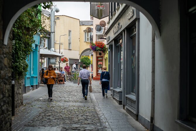 Day trip to Cliffs of Moher, Bunratty Castle and Ennis - Ennis center tour: time to breathe between big sights