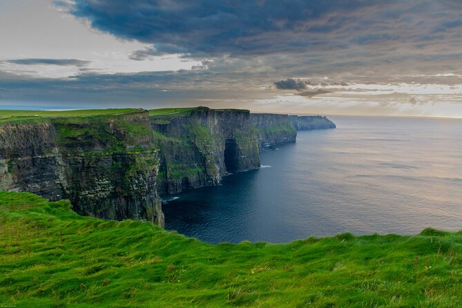 Day trip to Cliffs of Moher, Bunratty Castle and Ennis - Logistics that can make or break your day