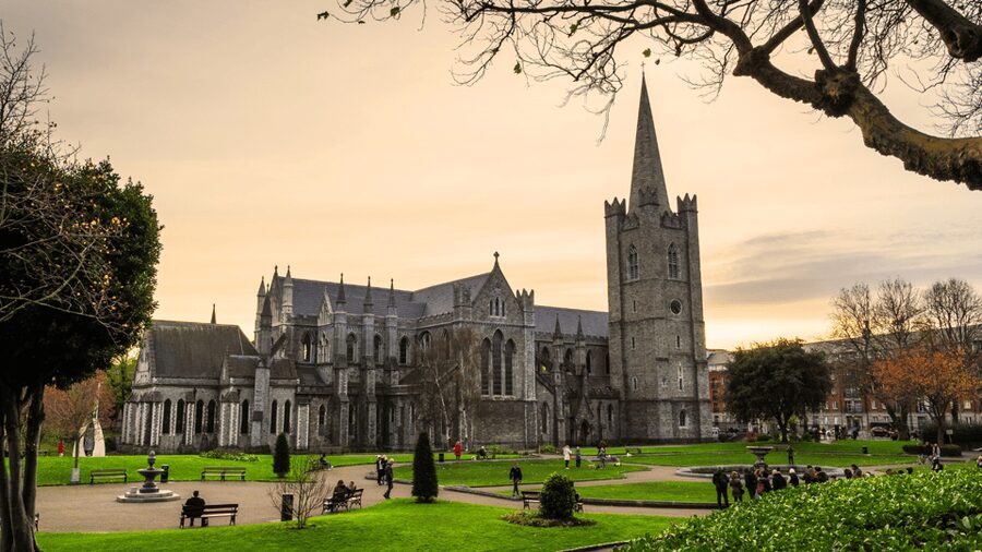 Dublin: 2 Hour City Center Guided Walking Tour - Why this 2-hour Dublin walk feels like the right amount