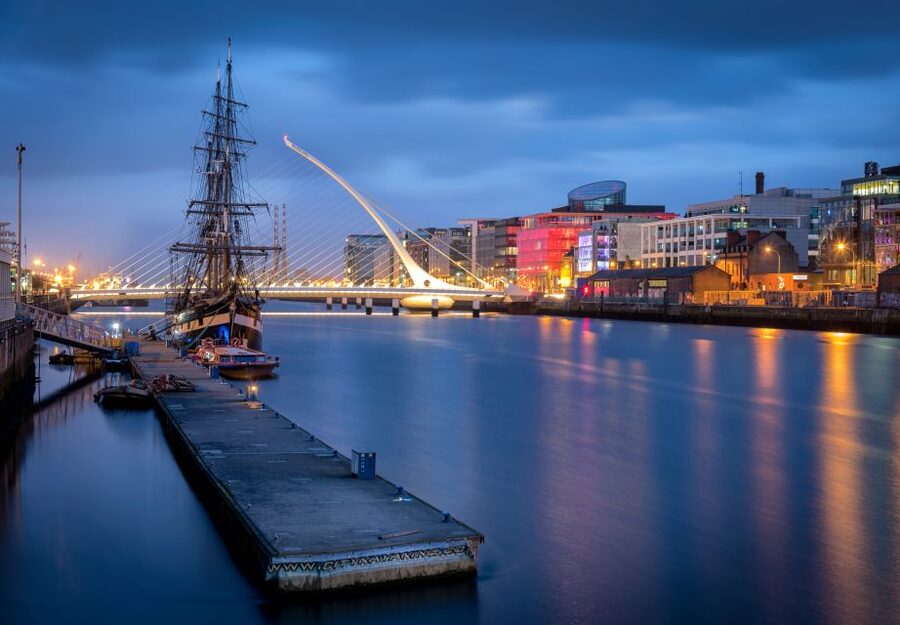 Dublin: Big Bus Panoramic Night Tour with Live Guide - River Liffey and Merrion Square: Where Dublin Looks Most Dramatic