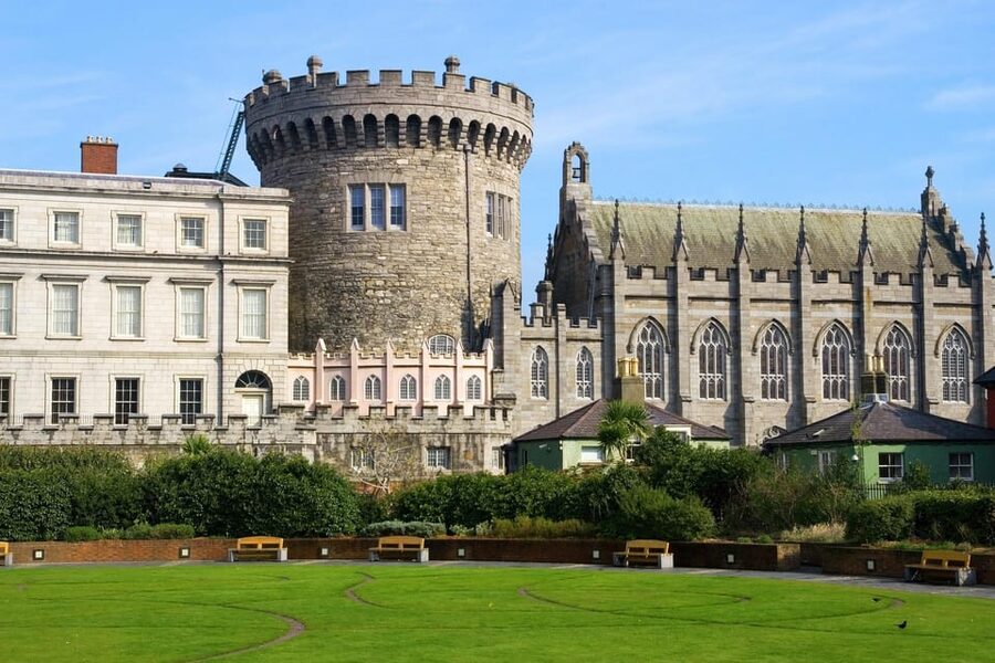 Dublin: Book of Kells, Dublin Castle and Christ Church Tour - Pacing and group size: why “max 25” feels better than it sounds