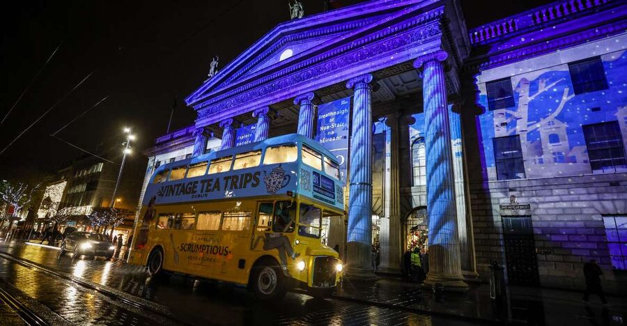 Dublin: Christmas Lights Festive Bus Tour with Afternoon Tea - Dublin’s lighted landmarks: what the route feels like