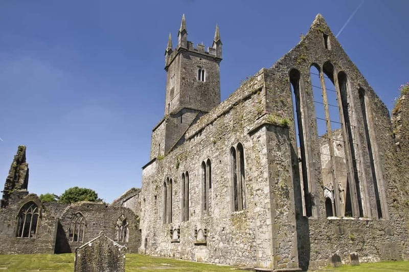 Dublin: Cliffs of Moher, Bunratty Castle and Ennis Day Trip - The Best Part Here: How the Guide Turns Stops Into a Story