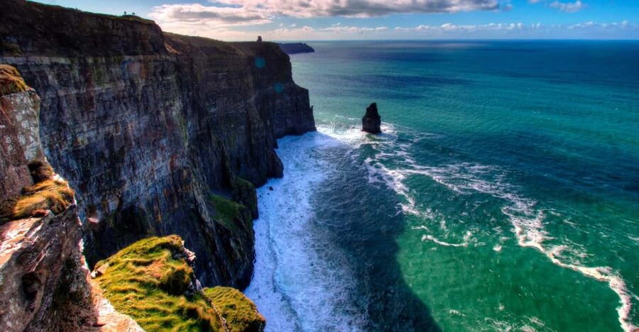 Dublin: Cliffs of Moher, Ennis, & Bunratty Castle Day Tour - Leaving Dublin at 7:00 AM: the rhythm of the day