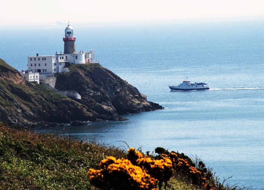 Dublin: Dublin Bay Cruise from Dun Laoghaire to Howth - Dublin Bay From Water: Why This One-Way Sail Hits Different