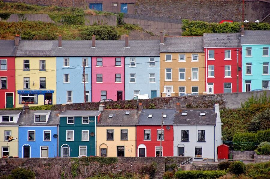 Dublin: Full-Day Tour to Cork, Cobh and Blarney Castle - Blarney Village: where lunch and shopping actually make sense