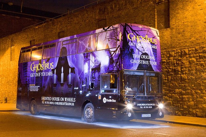 Dublin Ghost Bus Tour with Professional Actors - What makes the Ghost Bus Tour feel like a night out (not a lecture)
