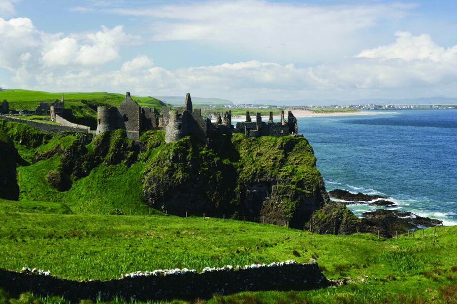 Dublin: Giant's Causeway, Dark Hedges & Titanic Guided Tour - Giant’s Causeway: the basalt columns, the legends, and your best walking plan