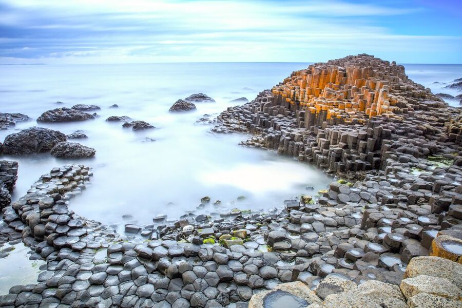 Dublin: Giants Causeway, Dark Hedges, Dunluce & Belfast Tour - The guides: the main reason people rate this tour so high