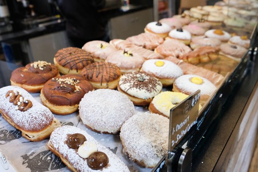 Dublin: Guided Delicious Donut Tour with Tastings - Temple Bar Donut Stop: Where You Pace Yourself