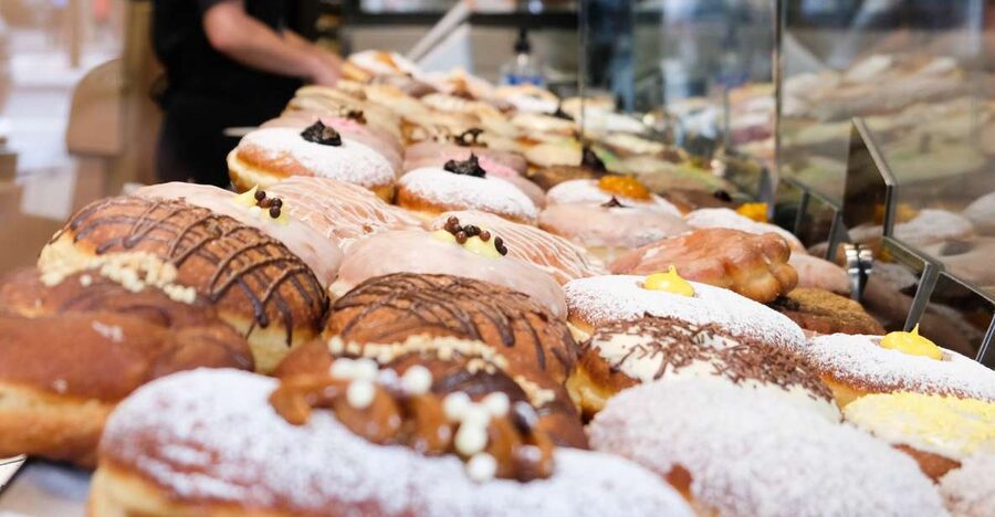 Dublin: Guided Delicious Donut Tour with Tastings - Grafton Street and Molly Malone: A History Moment That Doesn’t Feel Like Homework
