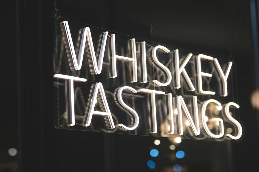 Dublin: Guinness Storehouse, Roe & Co Irish Whiskey Tour - Roe & Co Irish Whiskey Distillery: blending class, whiskey samples, and a premium drink