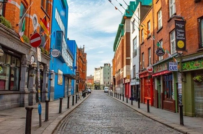 Dublin Highlights and Hidden Gems Walking Tour With A Guide - The itinerary in plain English: what to expect at each stop
