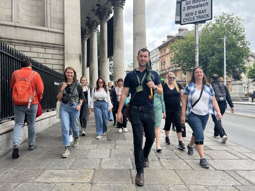 Dublin: Highlights and Hidden Gems Walking Tour - Claddagh Records: Irish music soundcheck and the Claddagh ring story