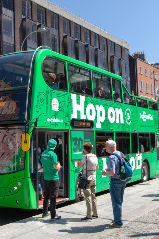 Dublin: Hop-on Hop-off Tour with Live German Commentary - Day-and-Time Reality: When the Live German Tour Actually Runs