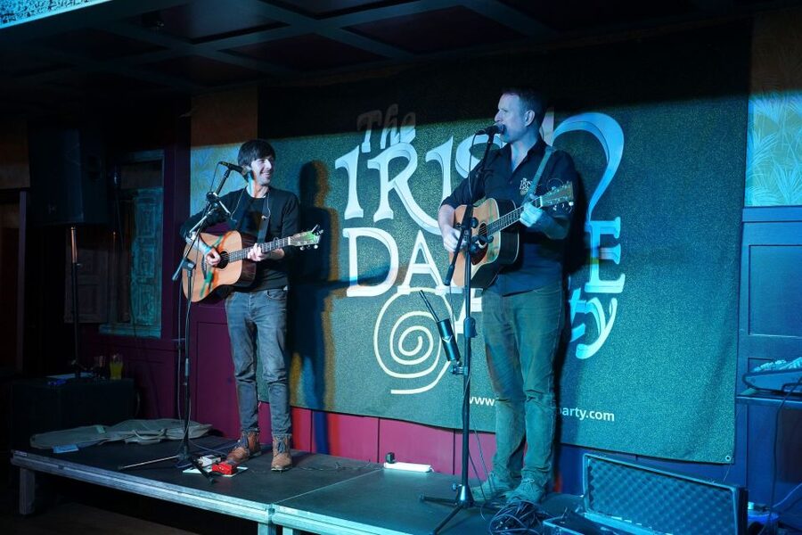 Dublin: Irish Music and Dance Show with Dance Lesson - The 2-hour rhythm: lesson, then live dance and music