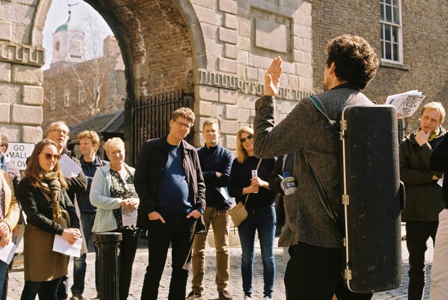 Dublin: Irish Music Walking Tour with Live Performance - The Live Balladeer Moment: Singing Along Is the Point