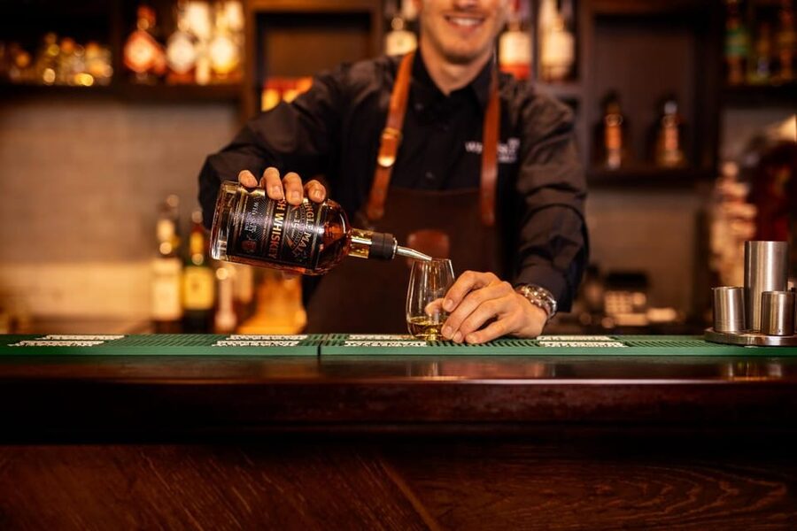 Dublin: Irish Whiskey Museum Tour and Whiskey Tasting - Practicalities: meeting on Grafton Street and fitting it into your day