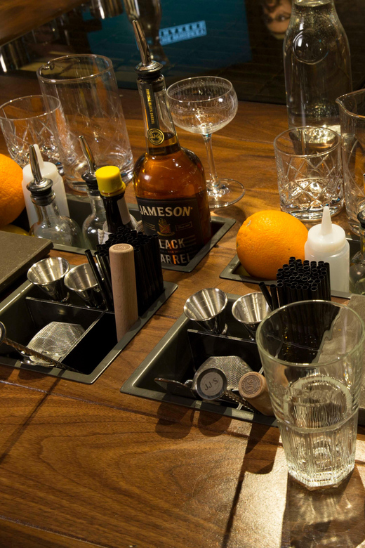 Dublin: Jameson Distillery & Guinness Brewery Guided Tour - Nailing the taste: how guides like Niall and Caroline can change your day