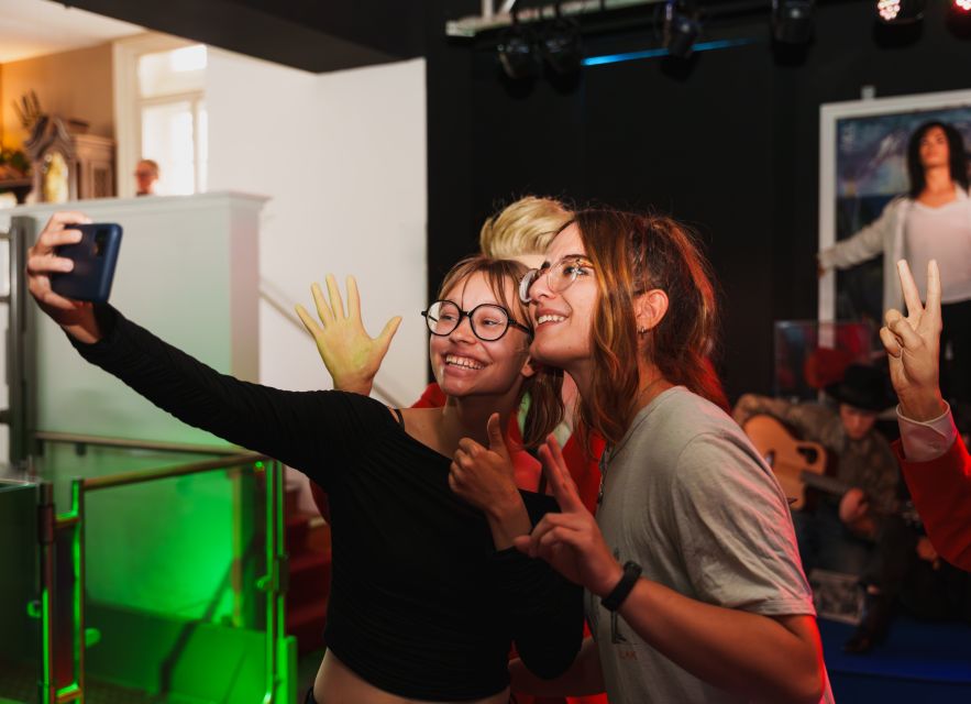 Dublin: National Wax Museum Plus Entrance Tickets - Time Vaults and the Wax World for Irish heritage and childhood heroes