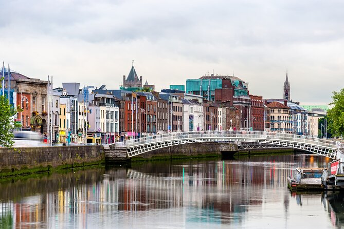 Dublin Old Town: Famous Pubs Exploration Game and Tour - How the Questo Phone App Runs the Night