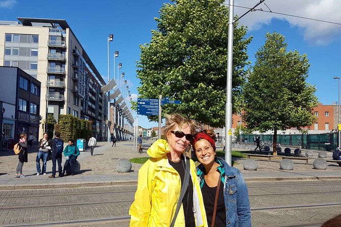 Dublin Private Custom Tour, Off-The-Beaten-Path in Temple Bar with a Local - Pickup on Foot and Real-World Getting There