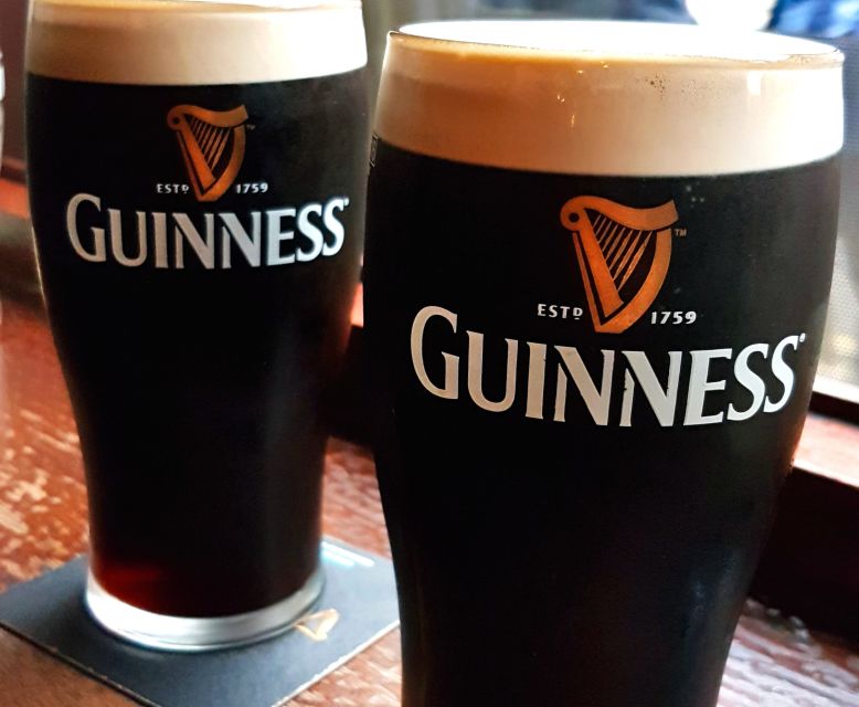 Dublin: Private Pub Tour - 7 PM Planning and Meeting at Inside The Oak