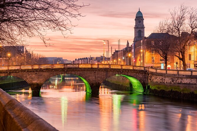 Dublin Scavenger Hunt and Highlights Self Guided Audio Tour - Puzzles and audio: how the game actually feels on the street