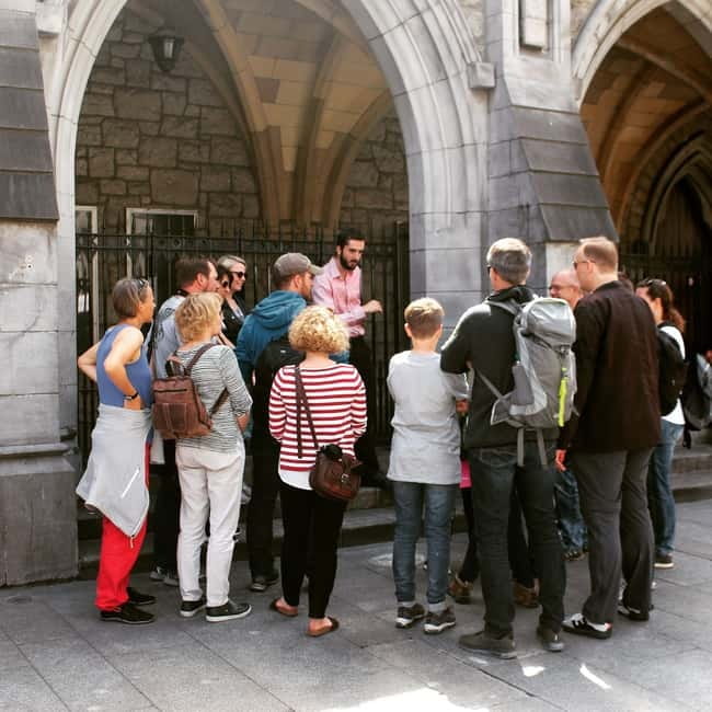 Dublin: Sightseeing Walking Tour in German - From Temple Bar to the Liffey: Fishamble Street, Smock Alley, and the river moment