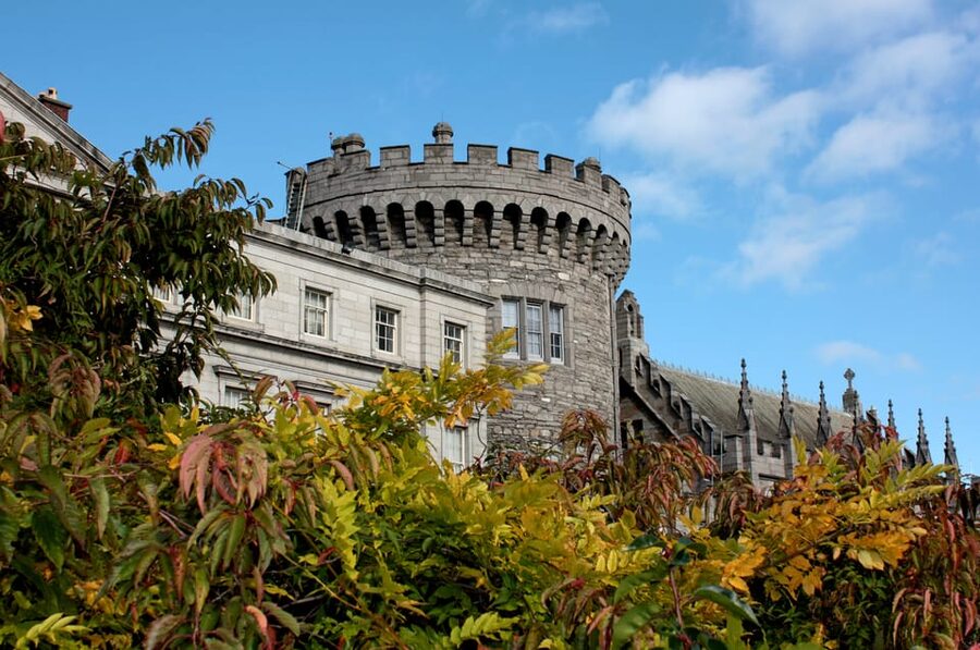 Dublin: St Patrick's, Book of Kells, and Dublin Castle Tour - Dublin Castle exterior and the city-center walking rhythm